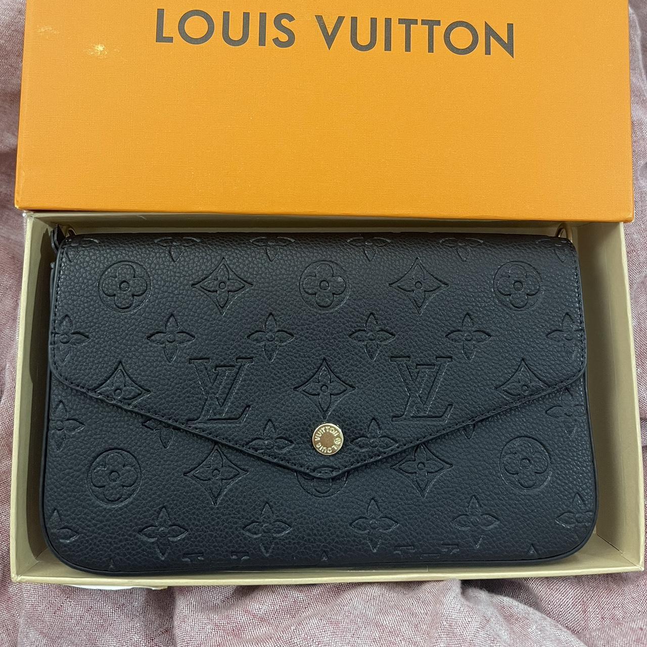 Louis Vuitton pochette bag Black cross body... - Depop