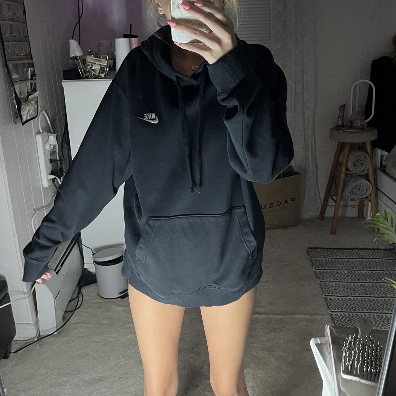 medium tall nike hoodie