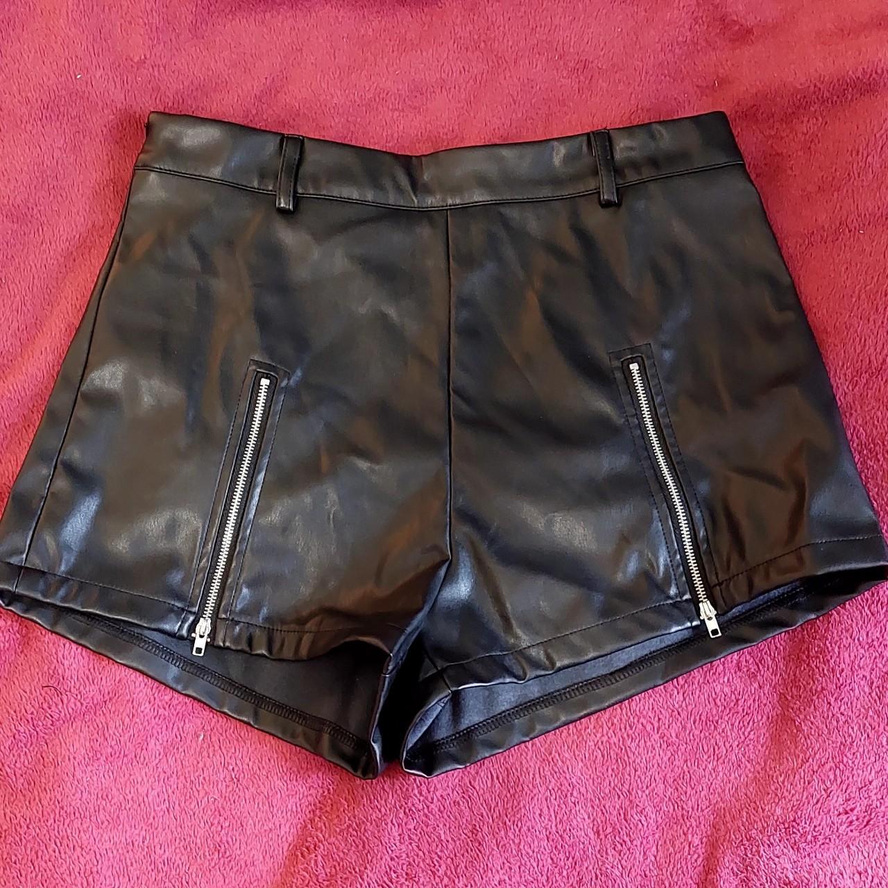 Black Zip Up Shorts ROMWE Size... - Depop