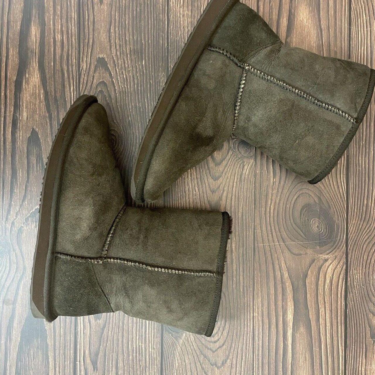 Emu Australia Sheepskin Leather Boots Mid Ugg Boot... - Depop