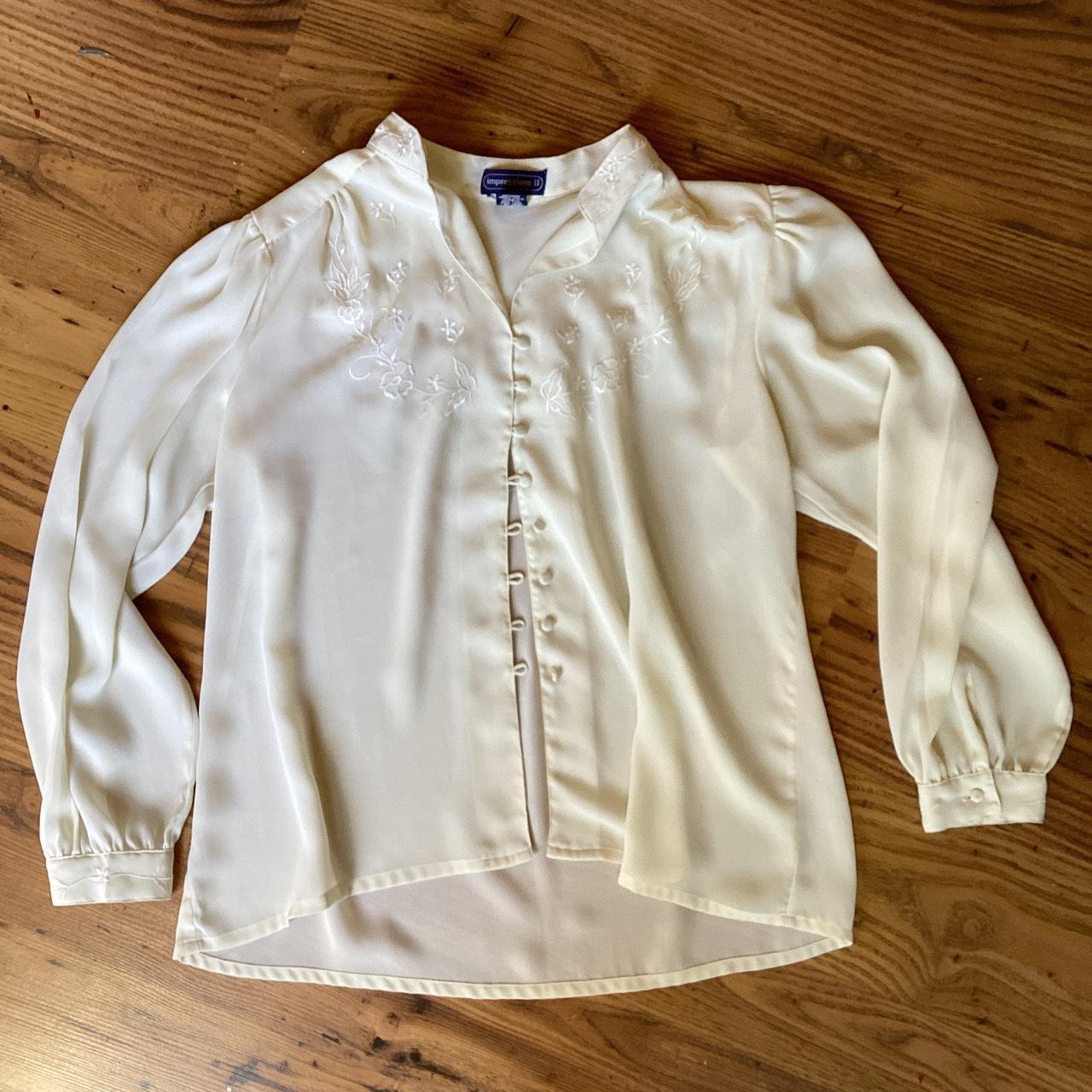 Impressions Women's Cream and White Blouse (2)