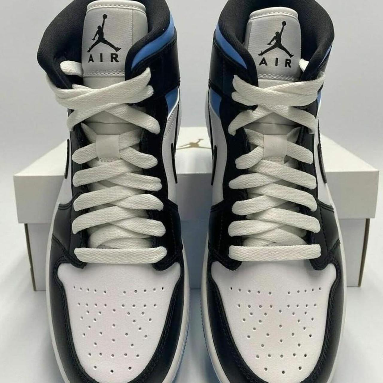 womens air jordans blue and white
