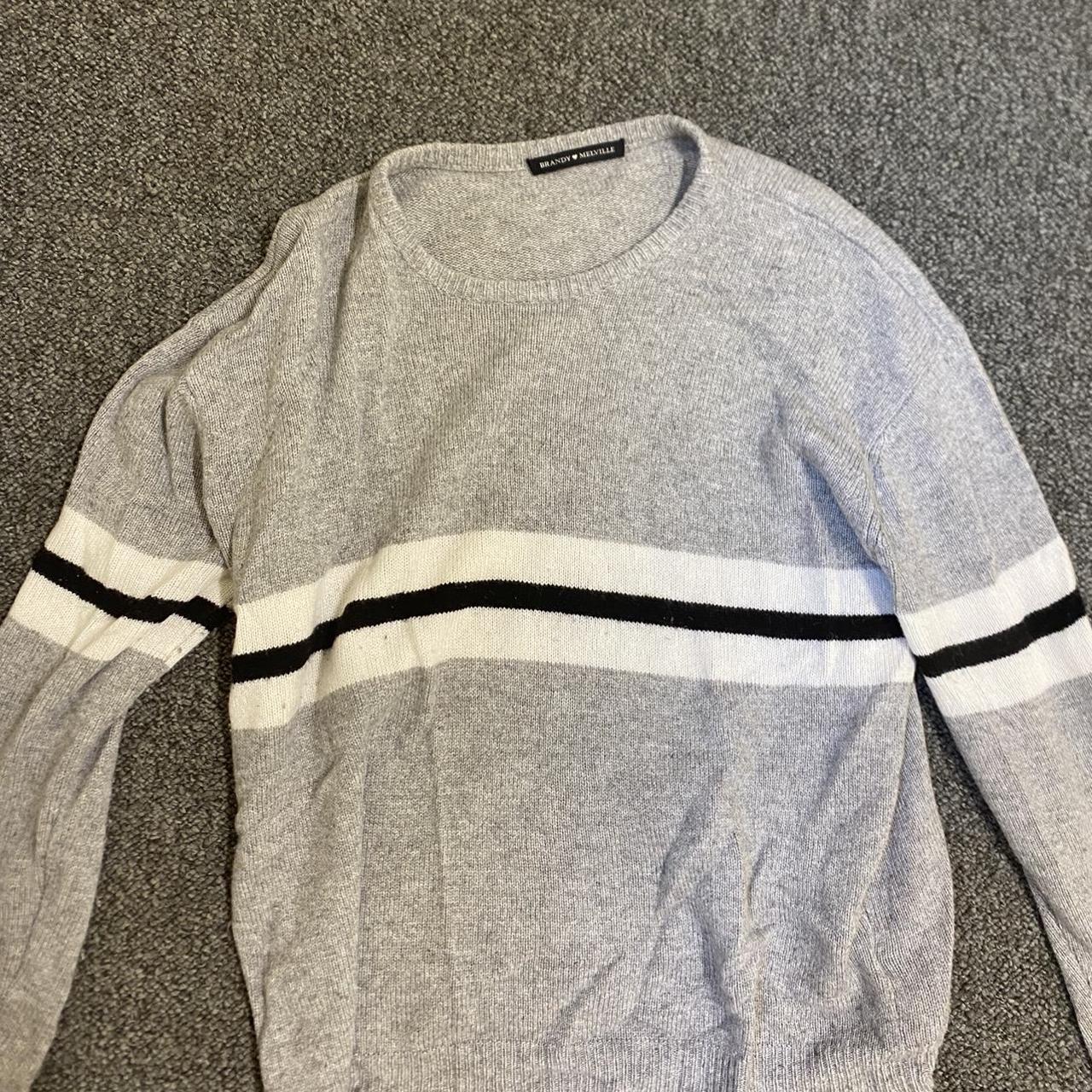Brandy melville grey sweater M Brandy... Depop
