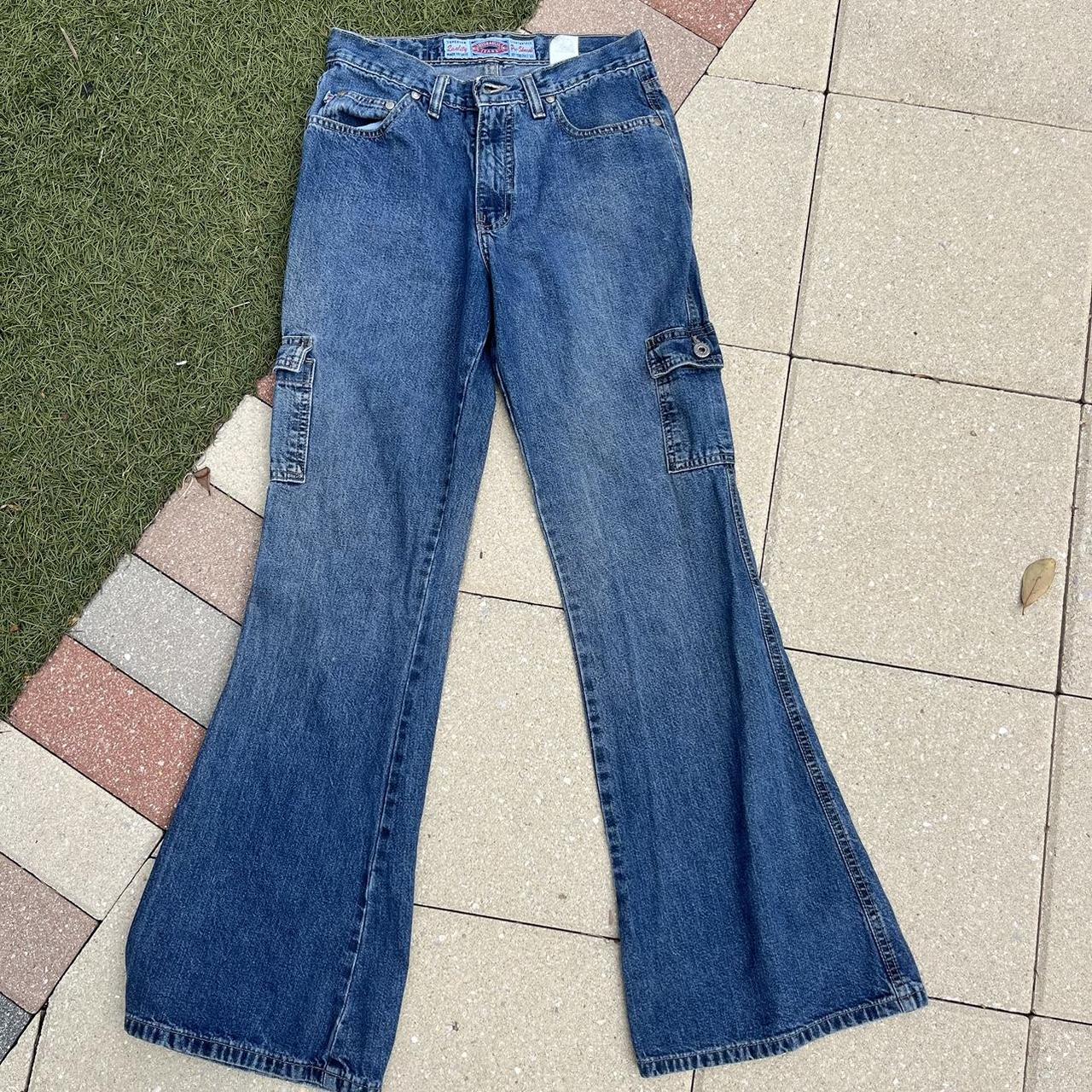Bell Bottom Hydraulic Jeans Size: 2 Excellent... - Depop