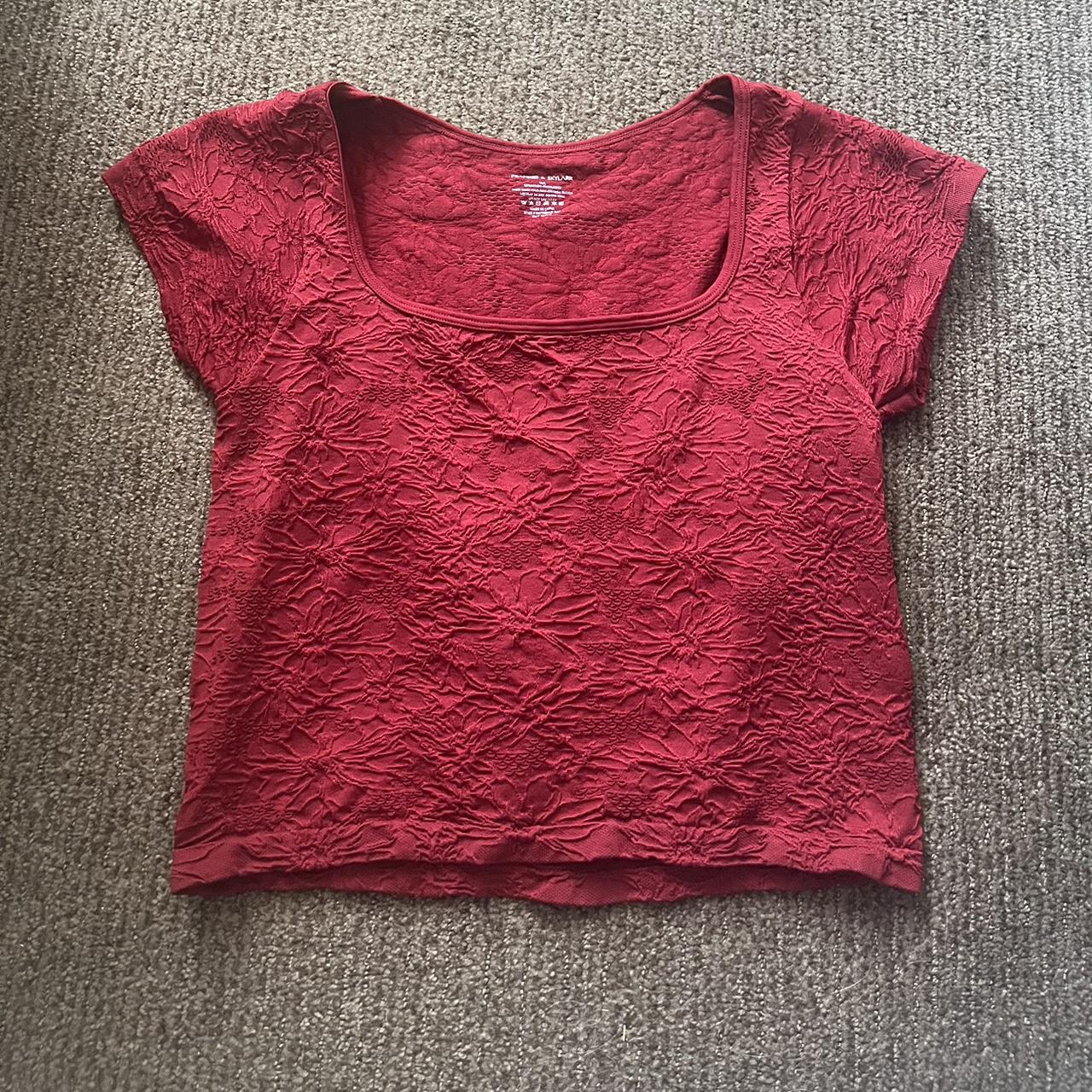 item listed by sadiesclothingg