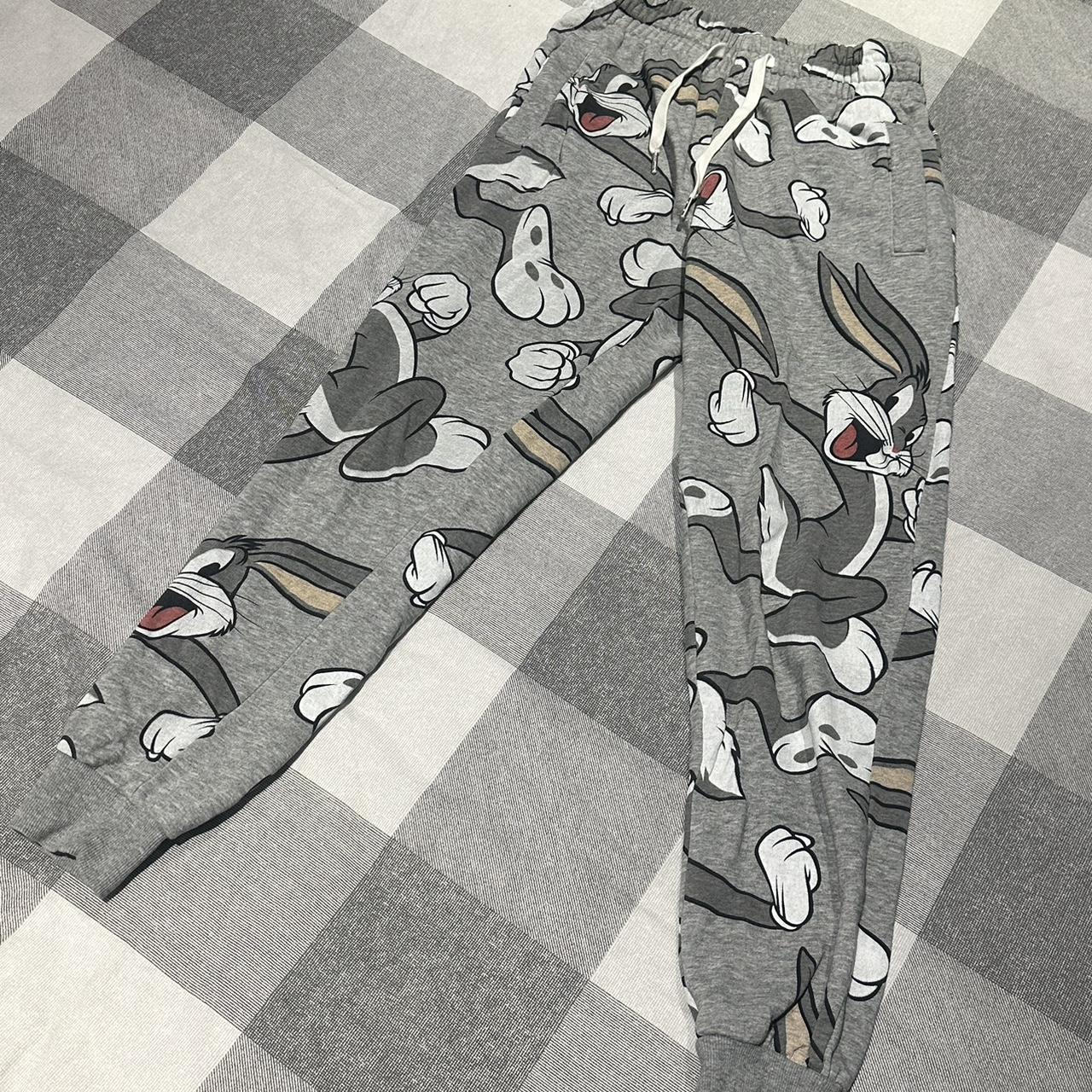 Bugs bunny joggers h&m on sale