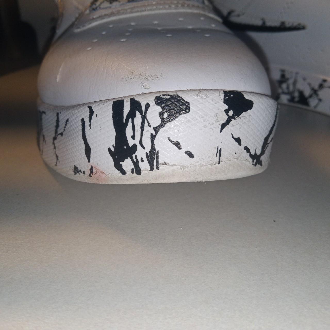 fila black and white shoes