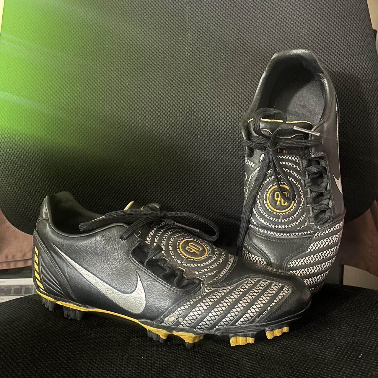 upper 90 cleats