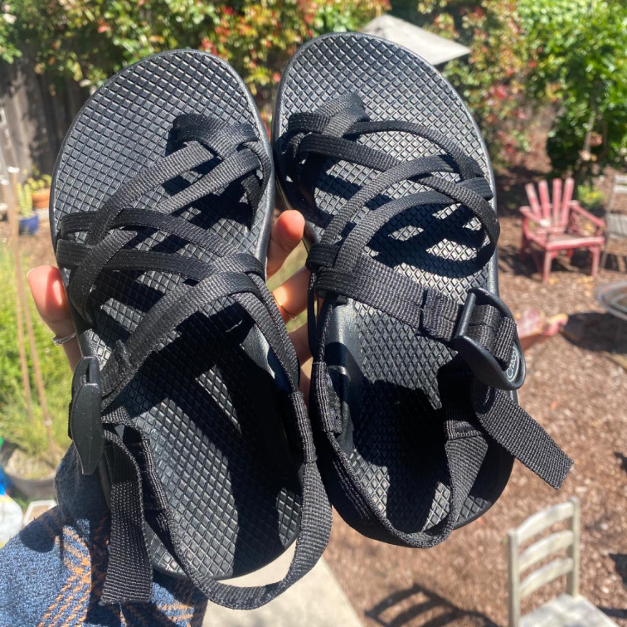 Chacos no hot sale toe strap