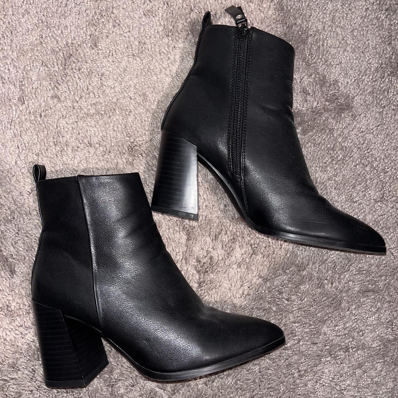 Forever 21 2024 black booties