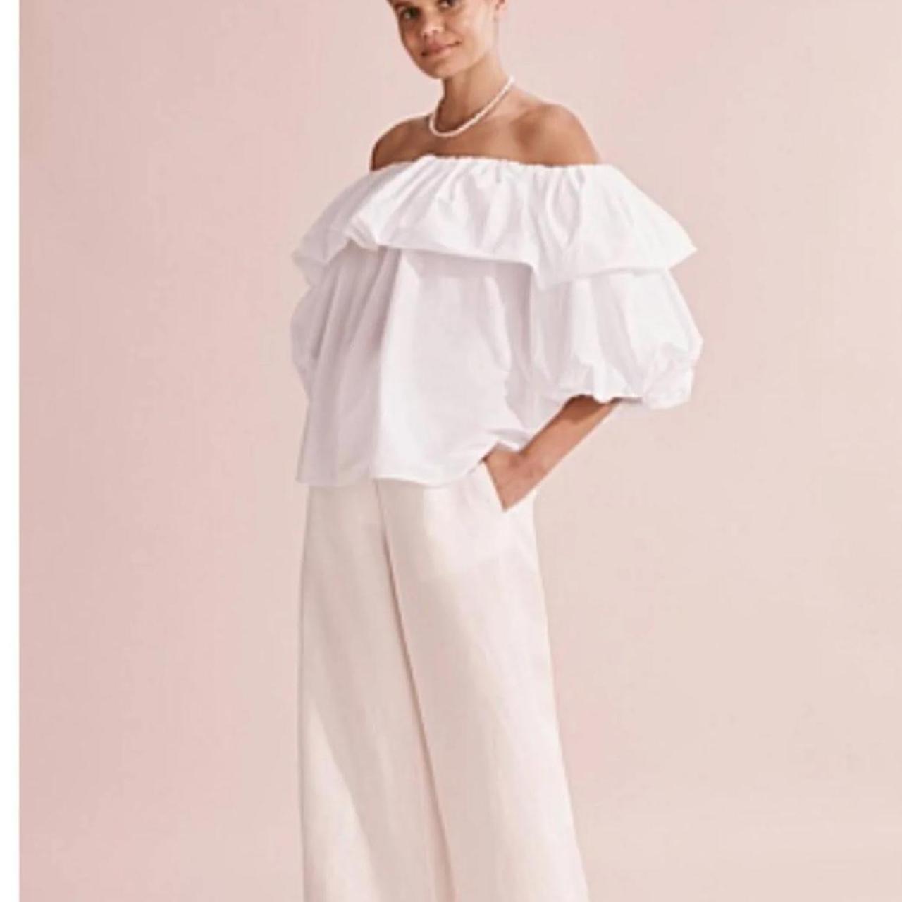 Country Road white off the shoulder top (size