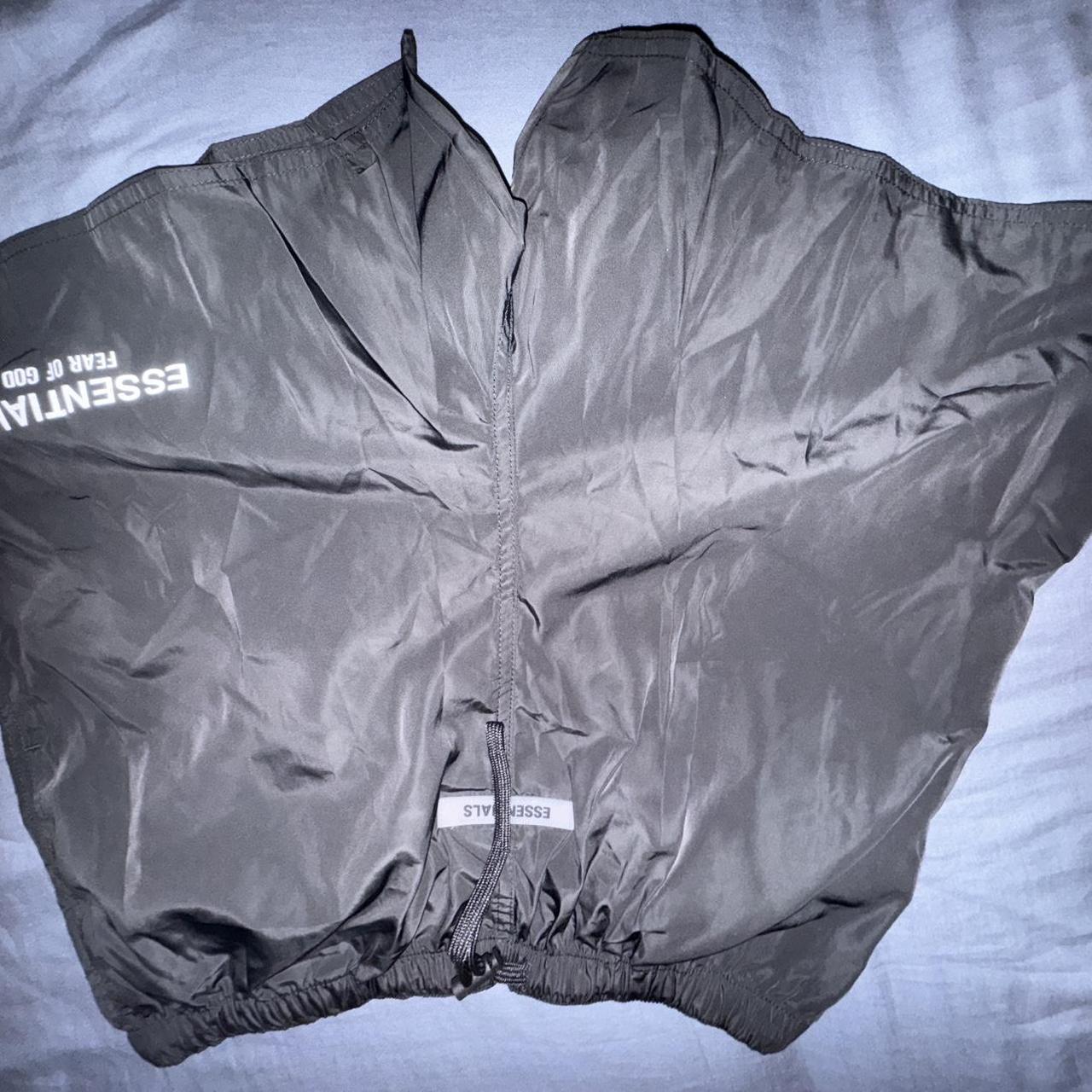 item listed by hqjh6kmn8n