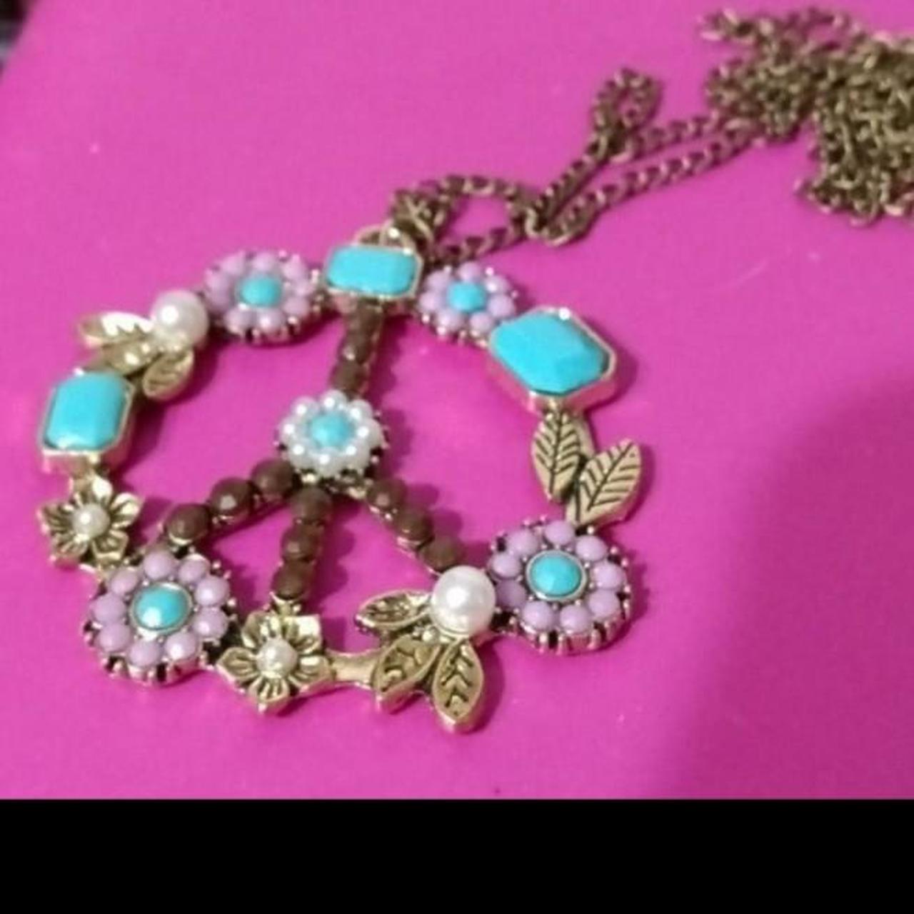 item listed by pigtails65