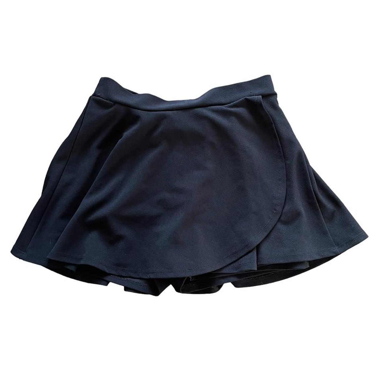 Black skater skirt 90s best sale