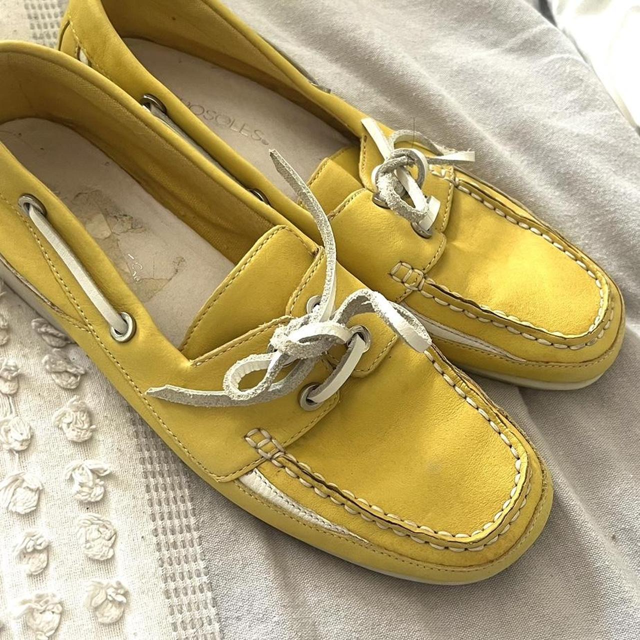 VINTAGE YELLOW SPERRY STYLE BOAT SHOE SIZE 8 BRAND