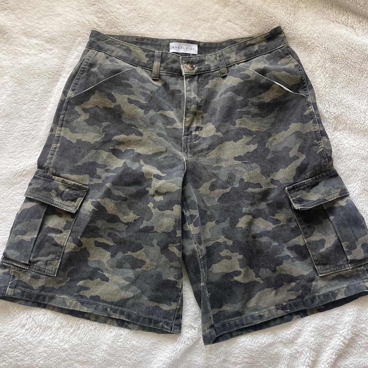 Cute downtown girl camo Jorts waist-30 #jorts... - Depop