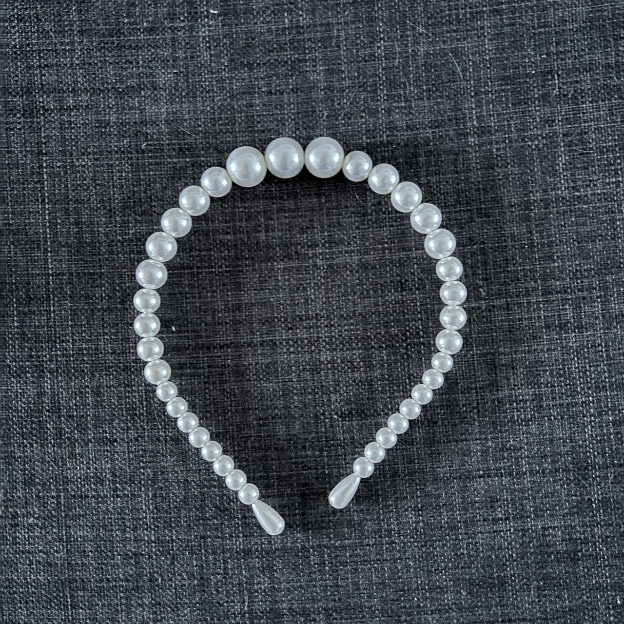 Macy's Women's White Hairaccessories Depop