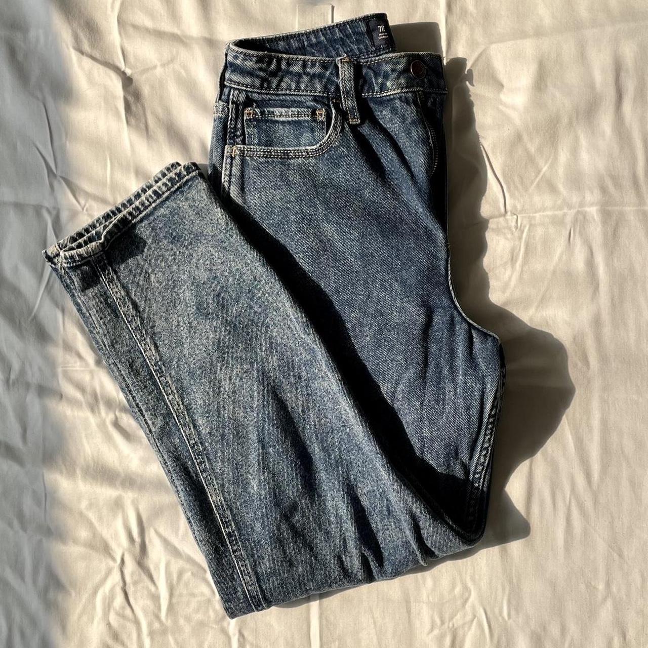 Dark wash hotsell jeans hollister