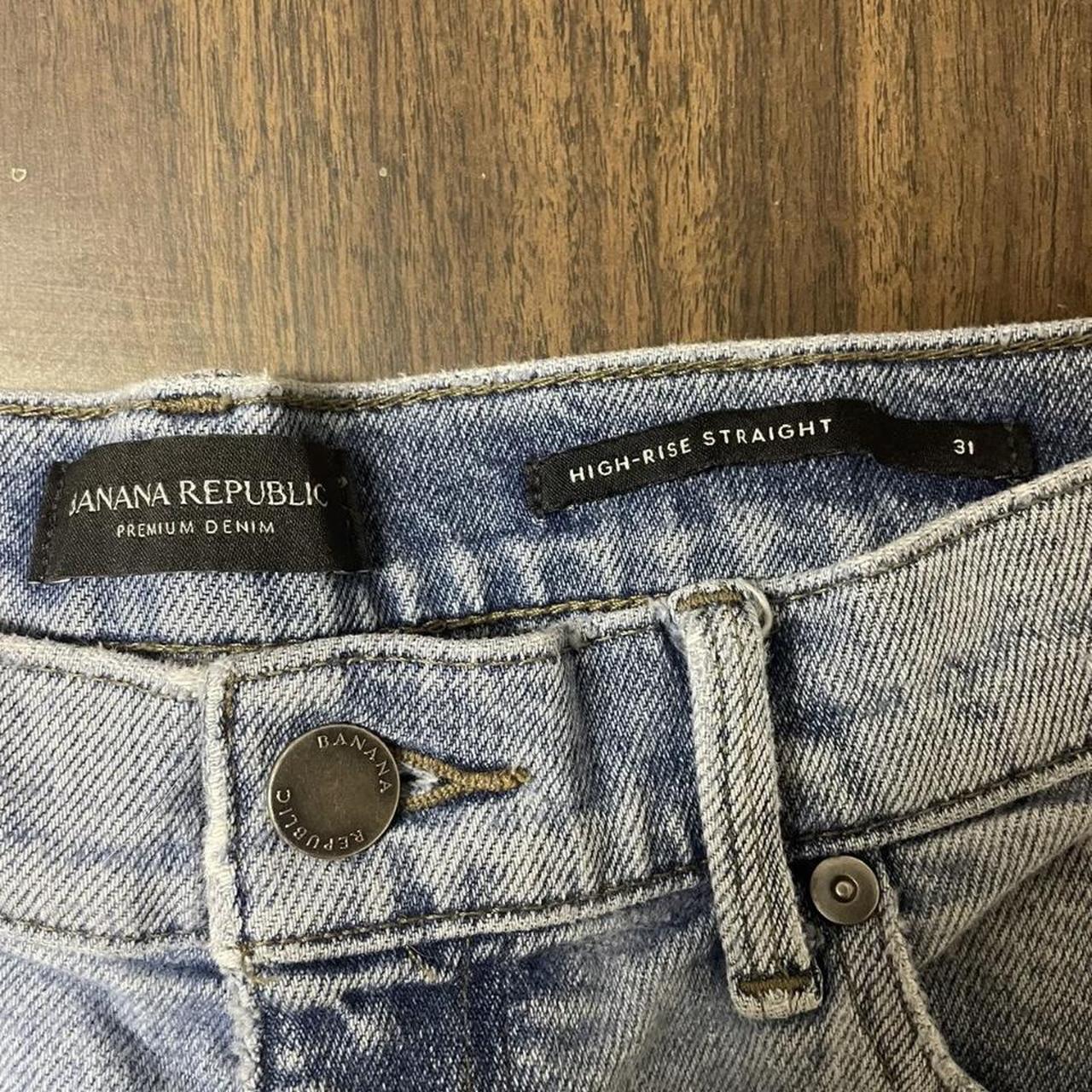 Banana Republic Women's Shorts | Depop