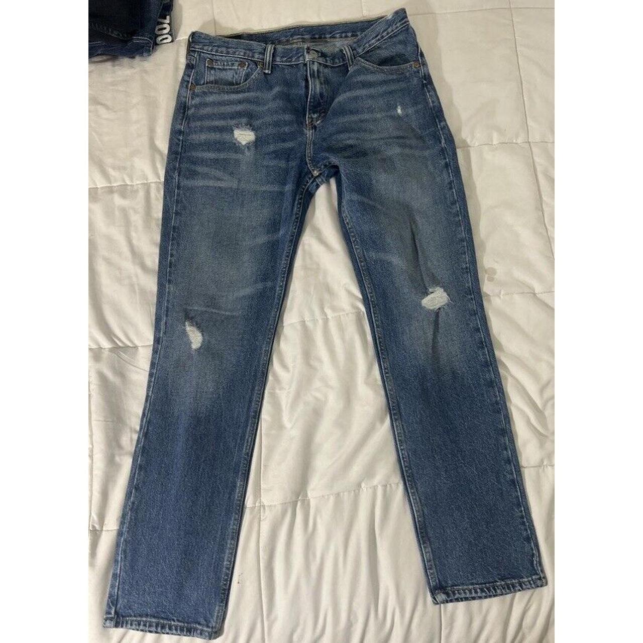 levis 511 32x30. Condition is Pre owned. Shipped. Depop