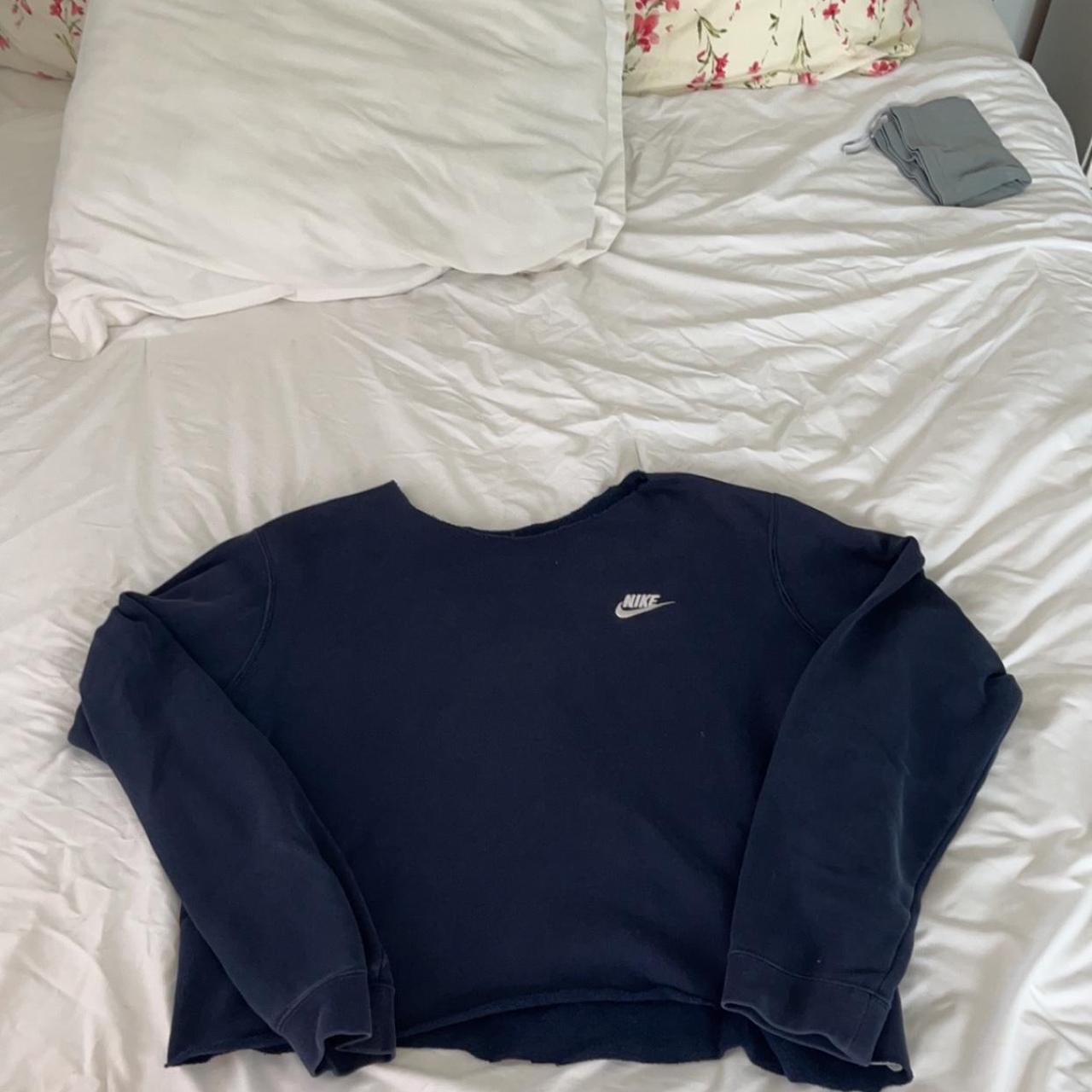 cropped nike crewneck