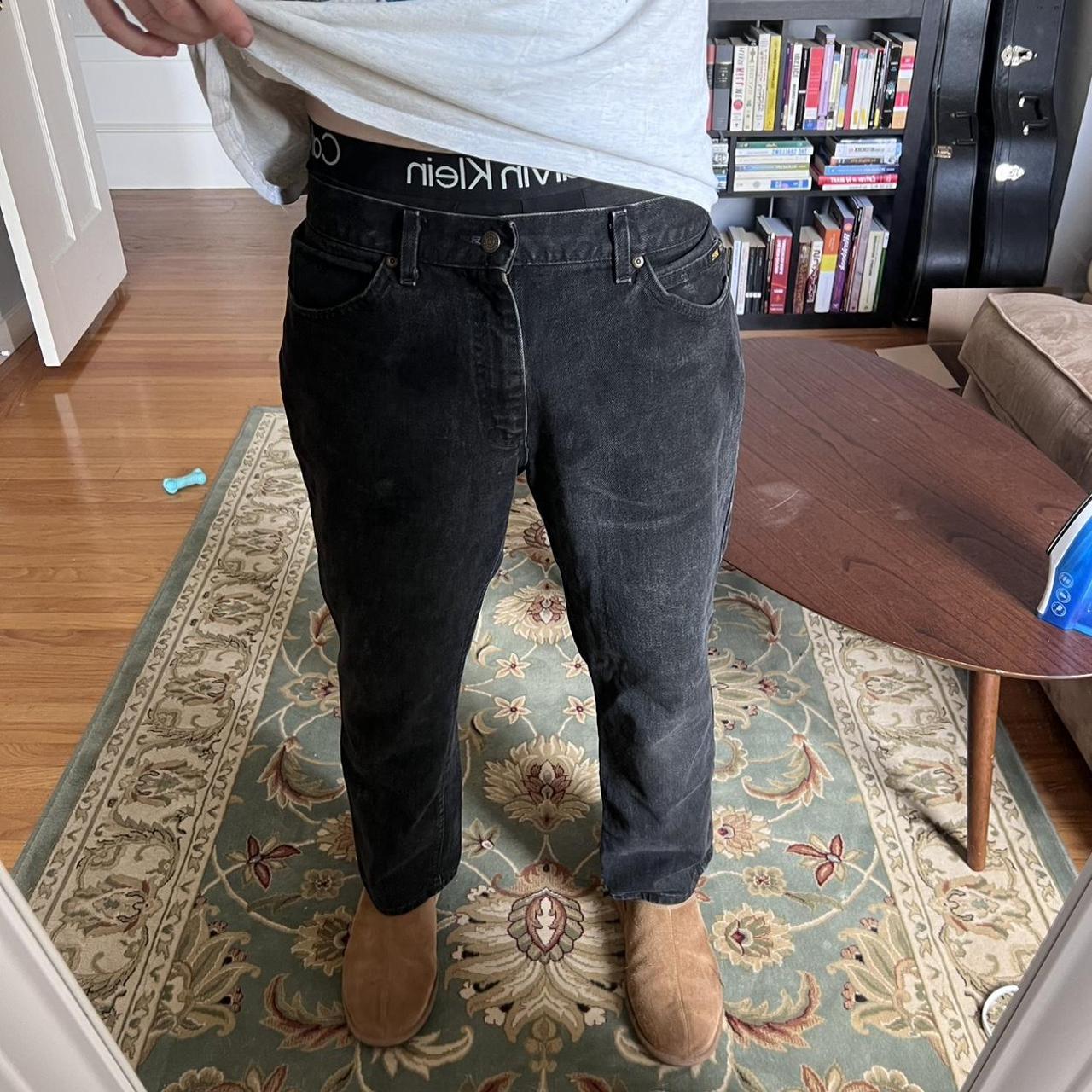 Black lightly distressed Leè jeans 36x30 but fit... - Depop