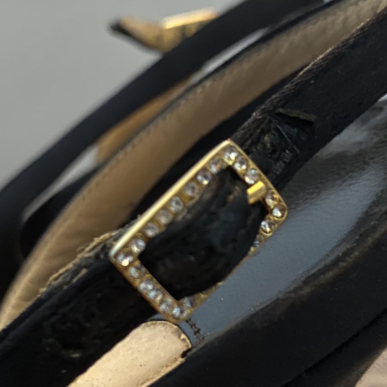 【高価値】 Vintage Jimmy Choo Lucite red Flower black strap oh | Depop ウエア/装備