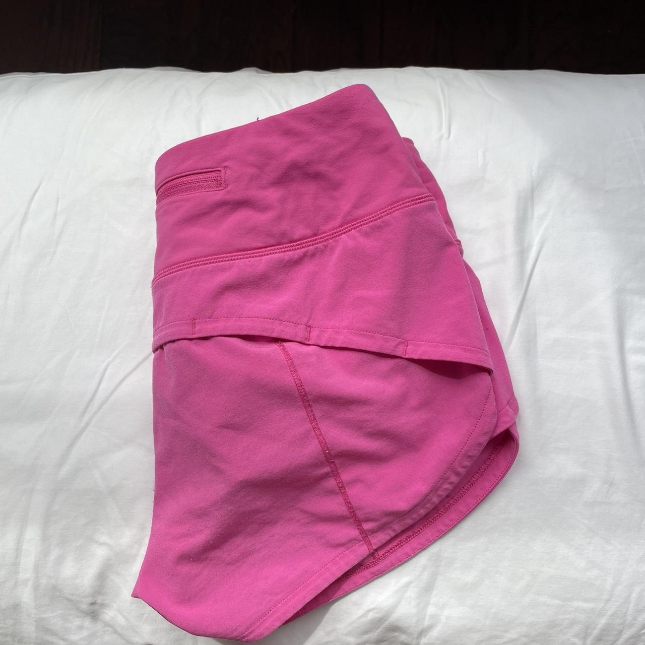 Lululemon Women's Pink Shorts (3)