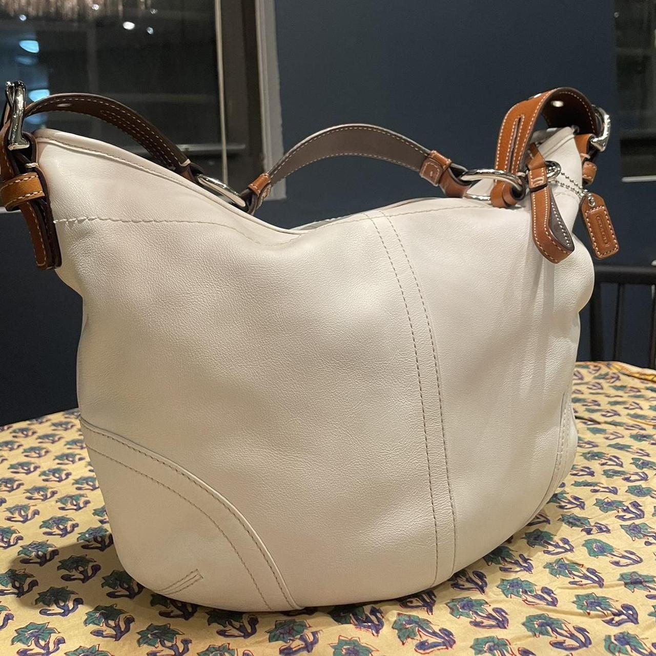 Coach deals Hobo Bag 3651 Tan Leather