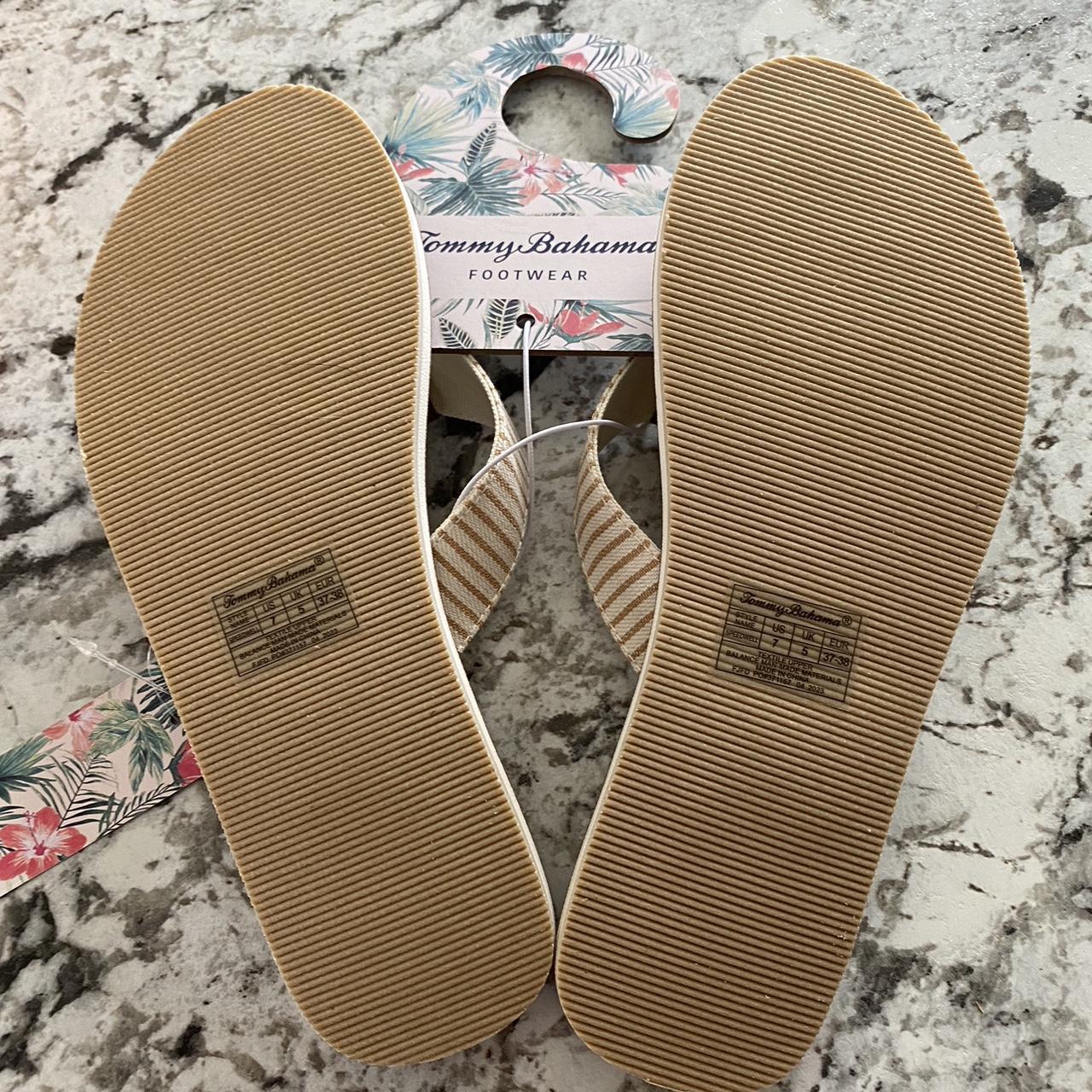 Tommy Bahama Women's White and Tan Sandals (5)