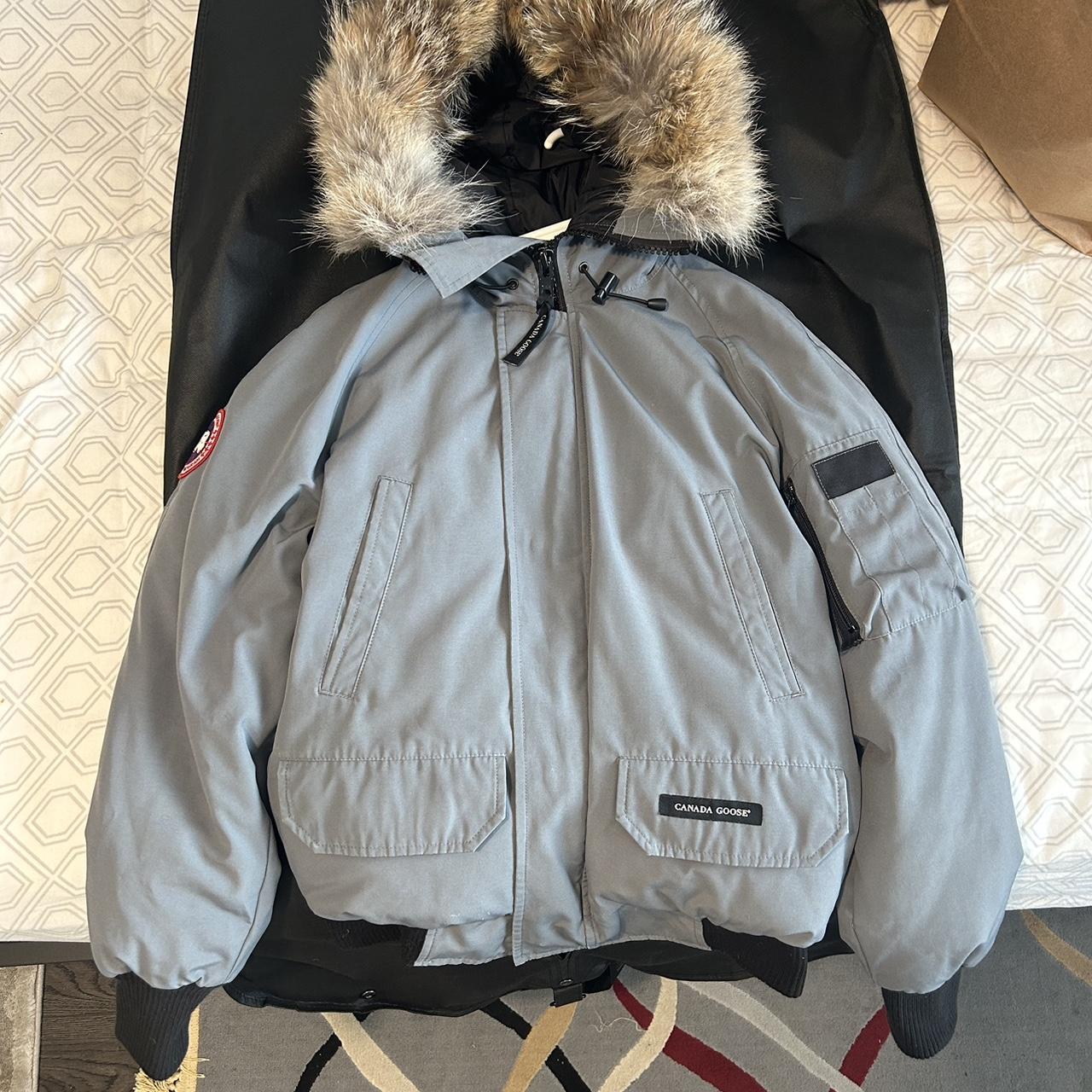 Canada goose chilliwack outlet bomber light grey