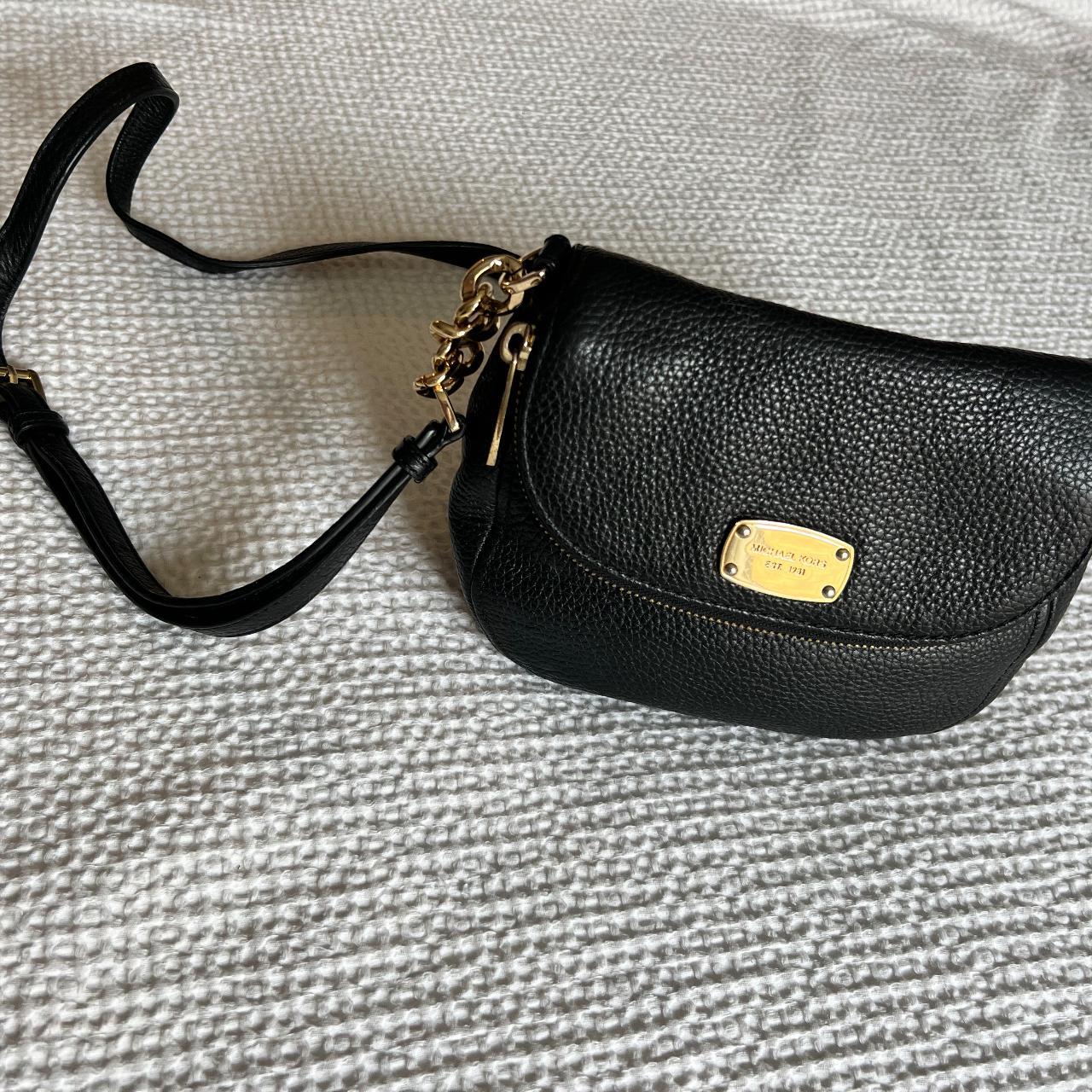 Navy Blue Michael Kors crossbody purse. Used and in - Depop