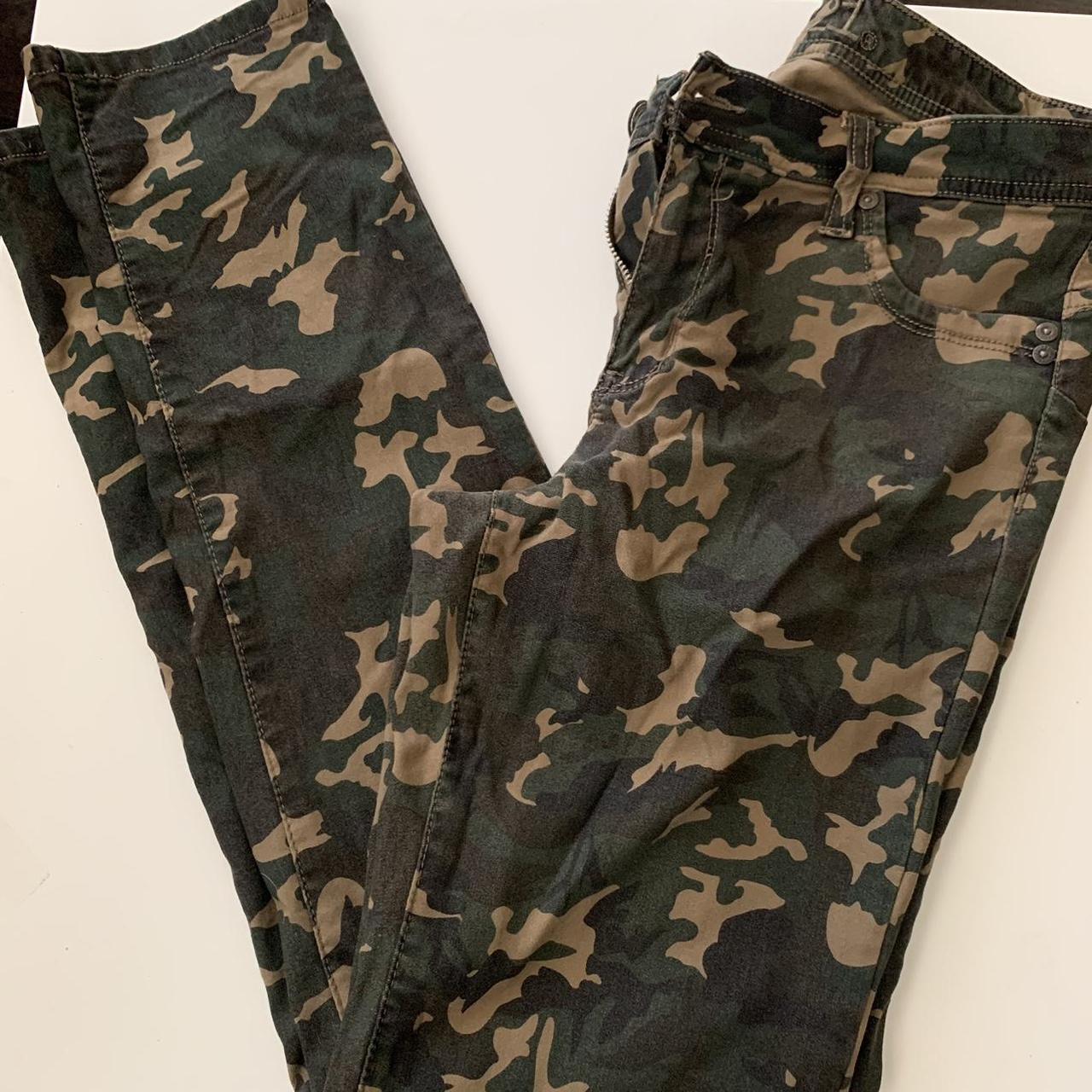 Rue 21 hot sale camo pants