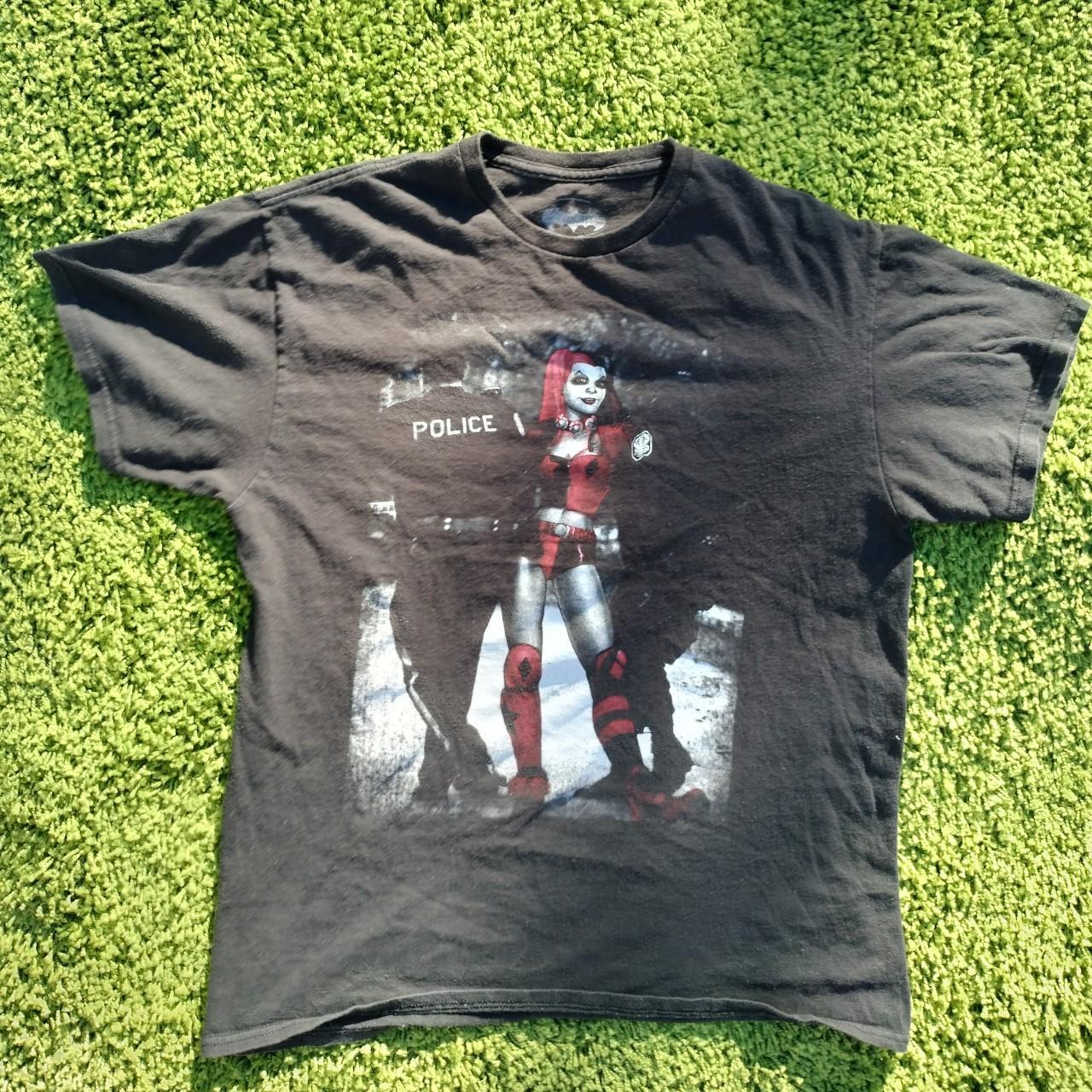 Vintage Batman Harley Quinn jail tee SIZE... - Depop