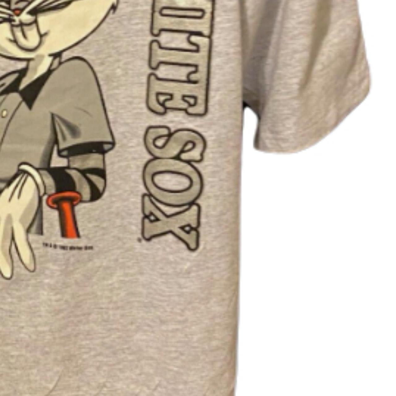 Gildan, Shirts, Vintage Mlb Chicago White Sox Looney Tunes Shirt Chicago White  Sox Shirt