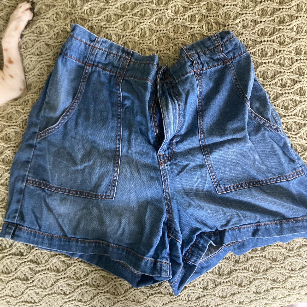 Banana Republic Women's Blue Shorts | Depop