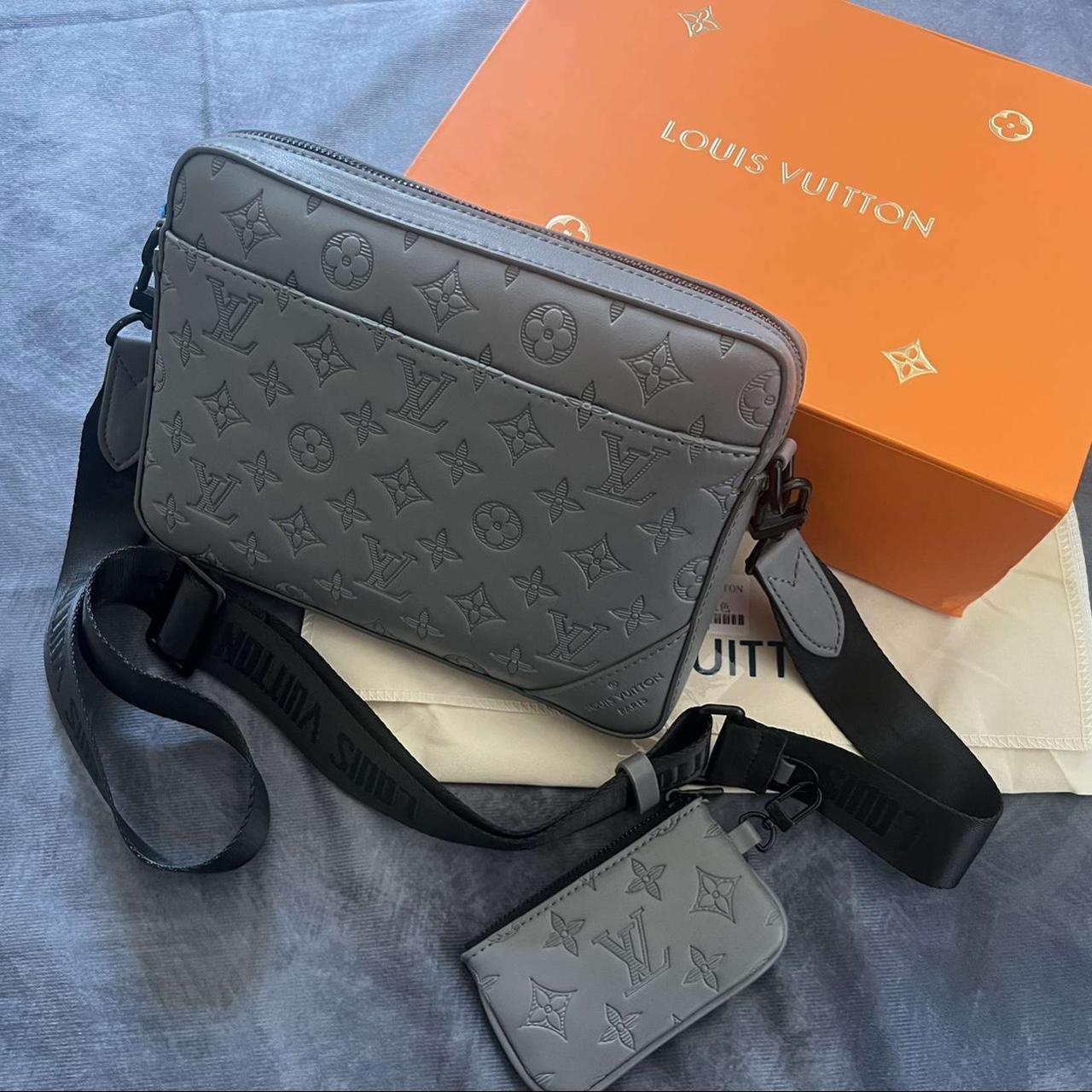 Louis Vuitton Men's Grey and Black Bag | Depop