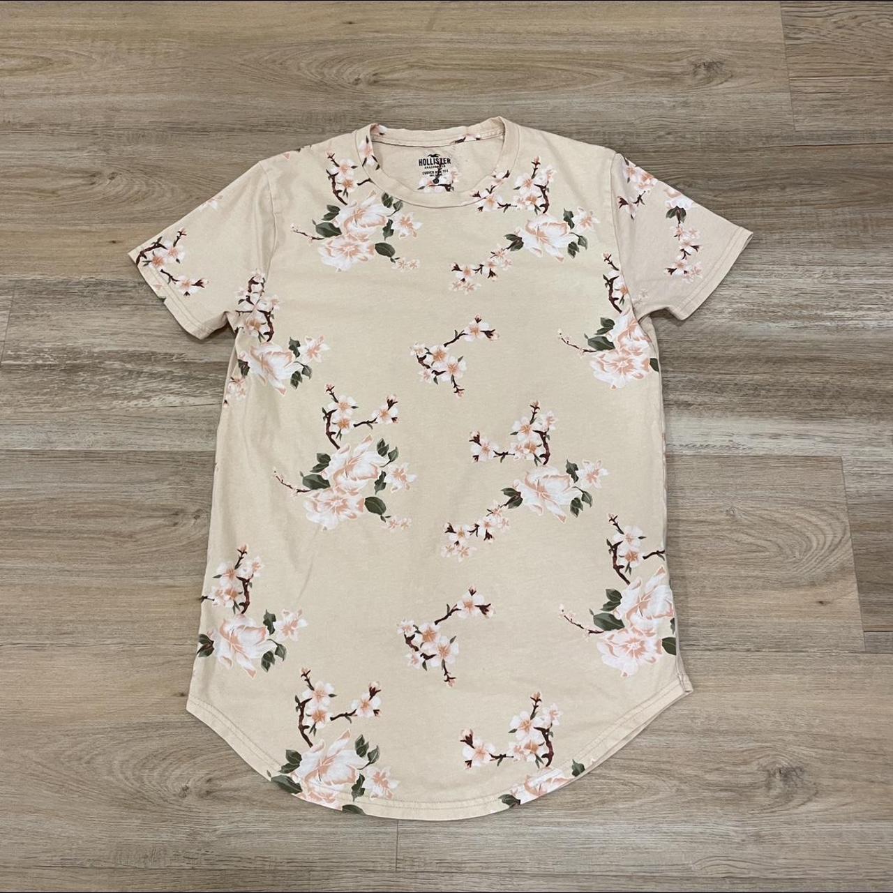 Hollister floral hotsell t shirt