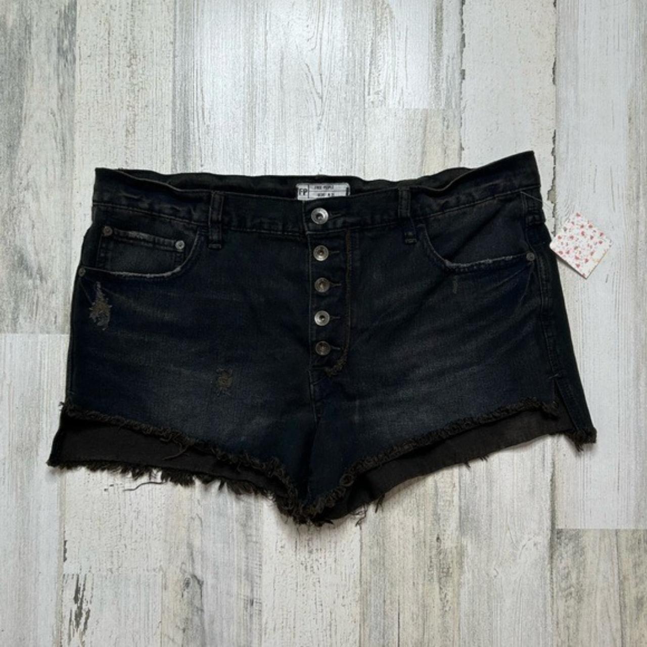 Free People Women's Black Shorts | Depop