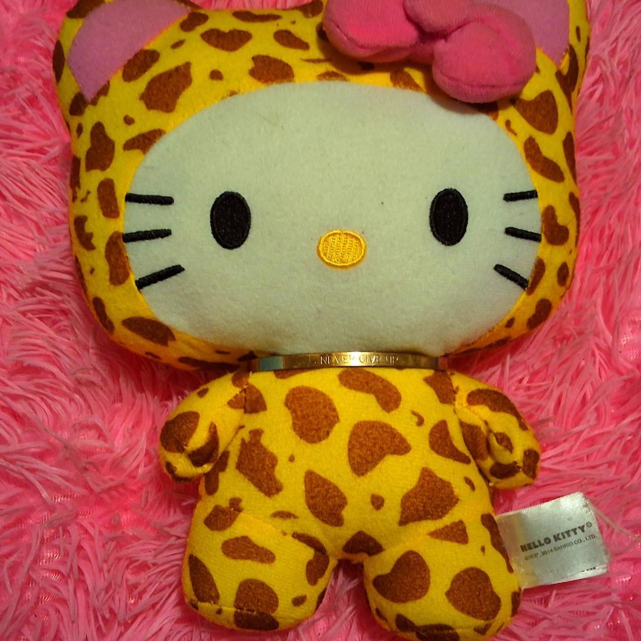 item listed by prettigrlzcloset