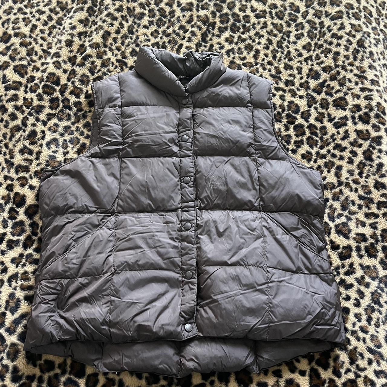 Brown Puffer Vest Size L - Depop