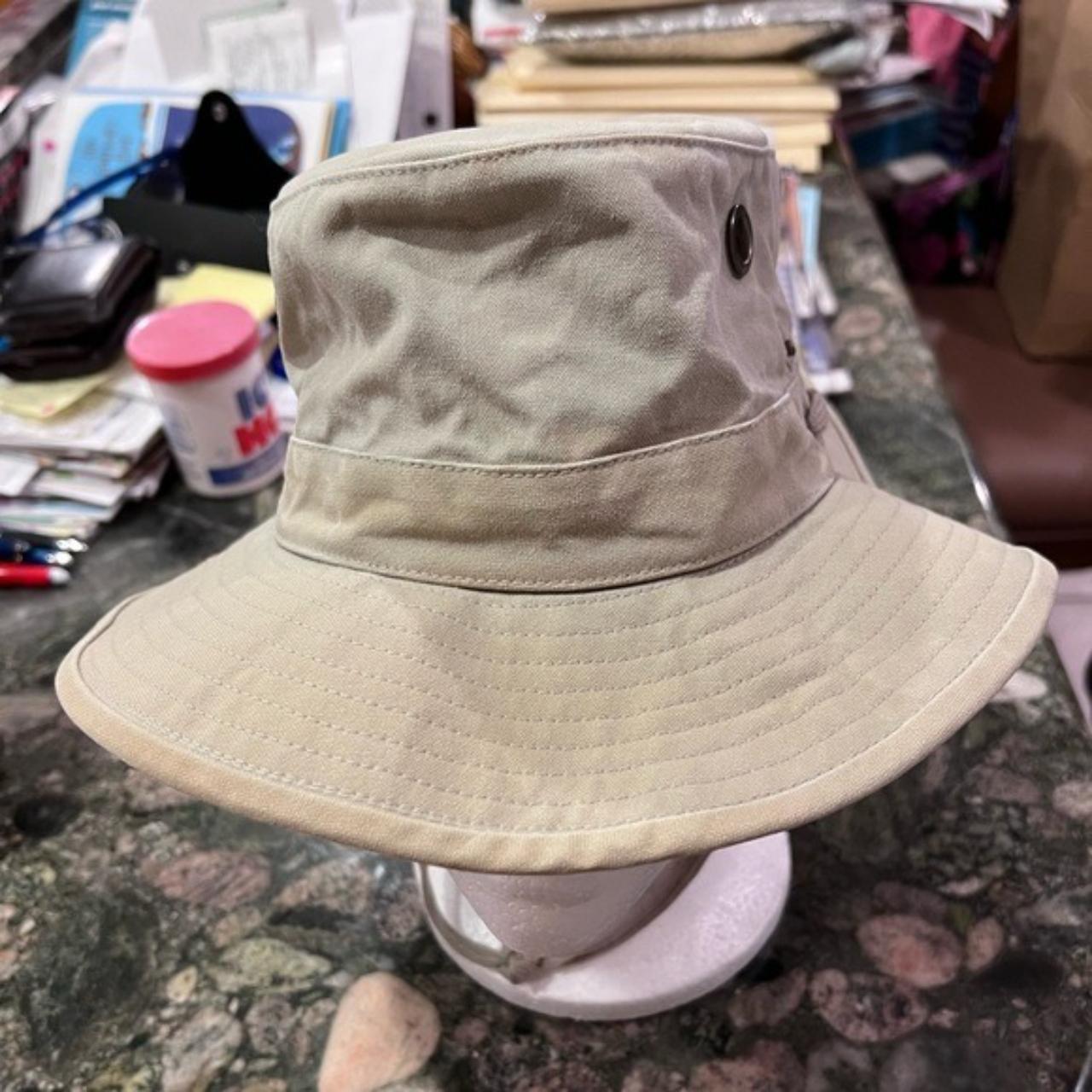 Good condition Tilley's hat Snaps up on both... - Depop