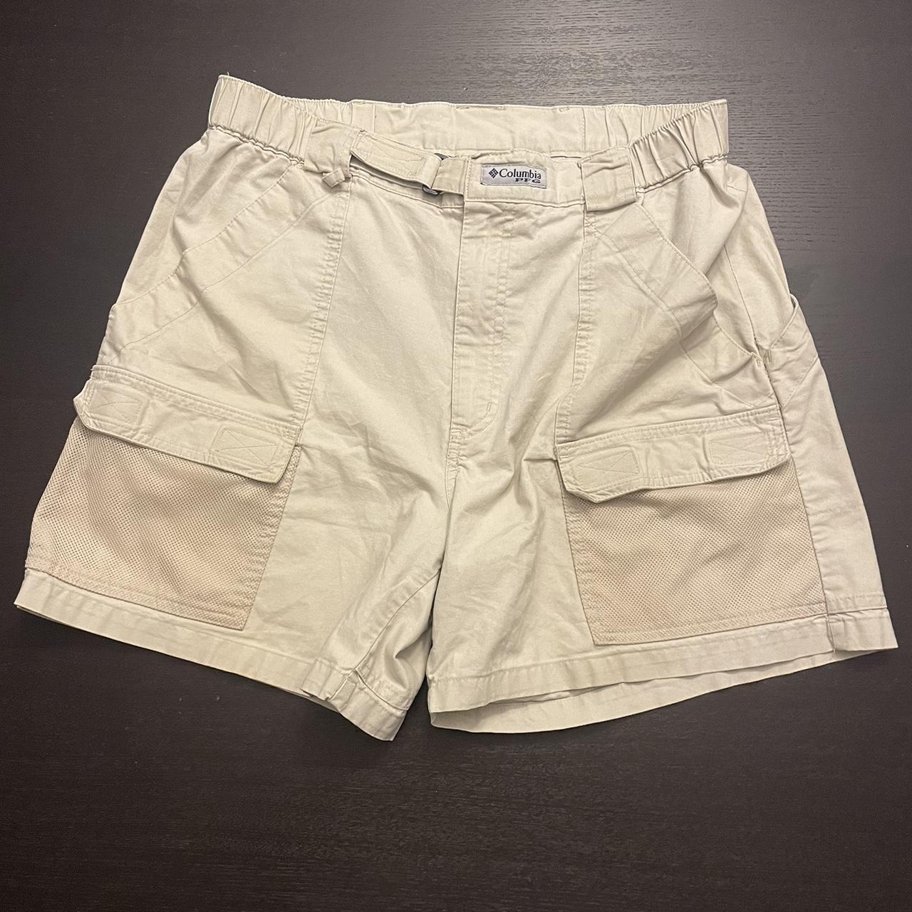 Men s Columbia PFG Khaki Shorts Size Medium These