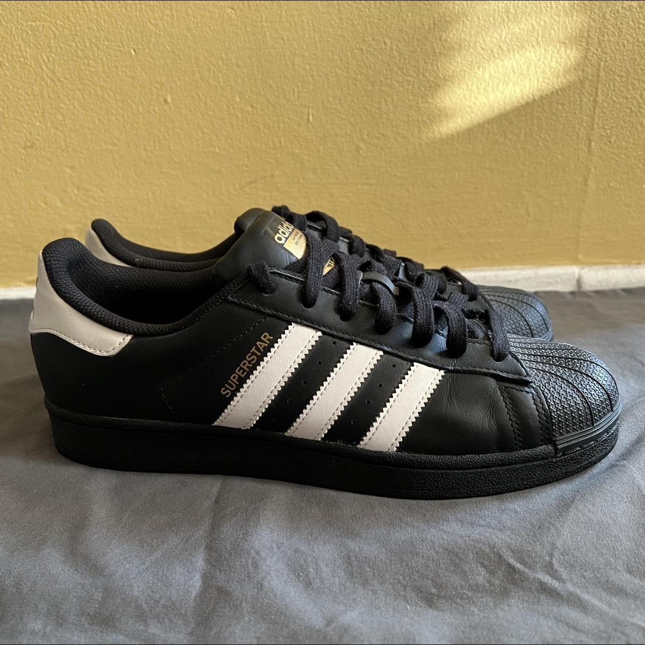 mens black and white adidas trainers