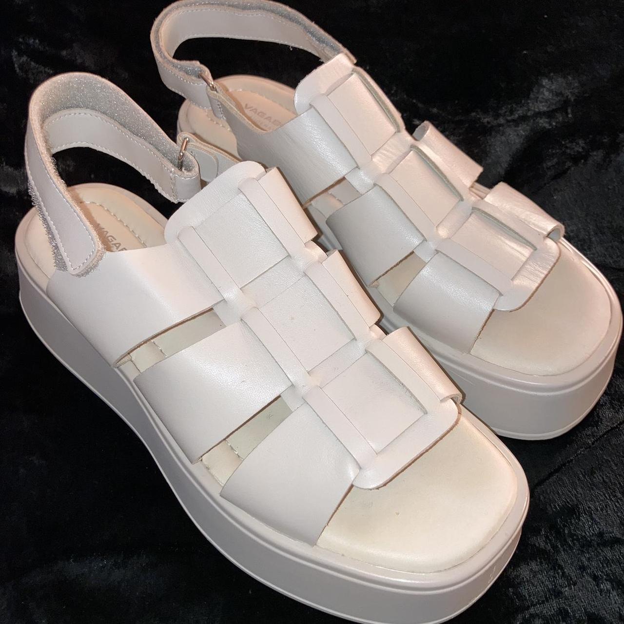 Vagabond hot sale white sandals