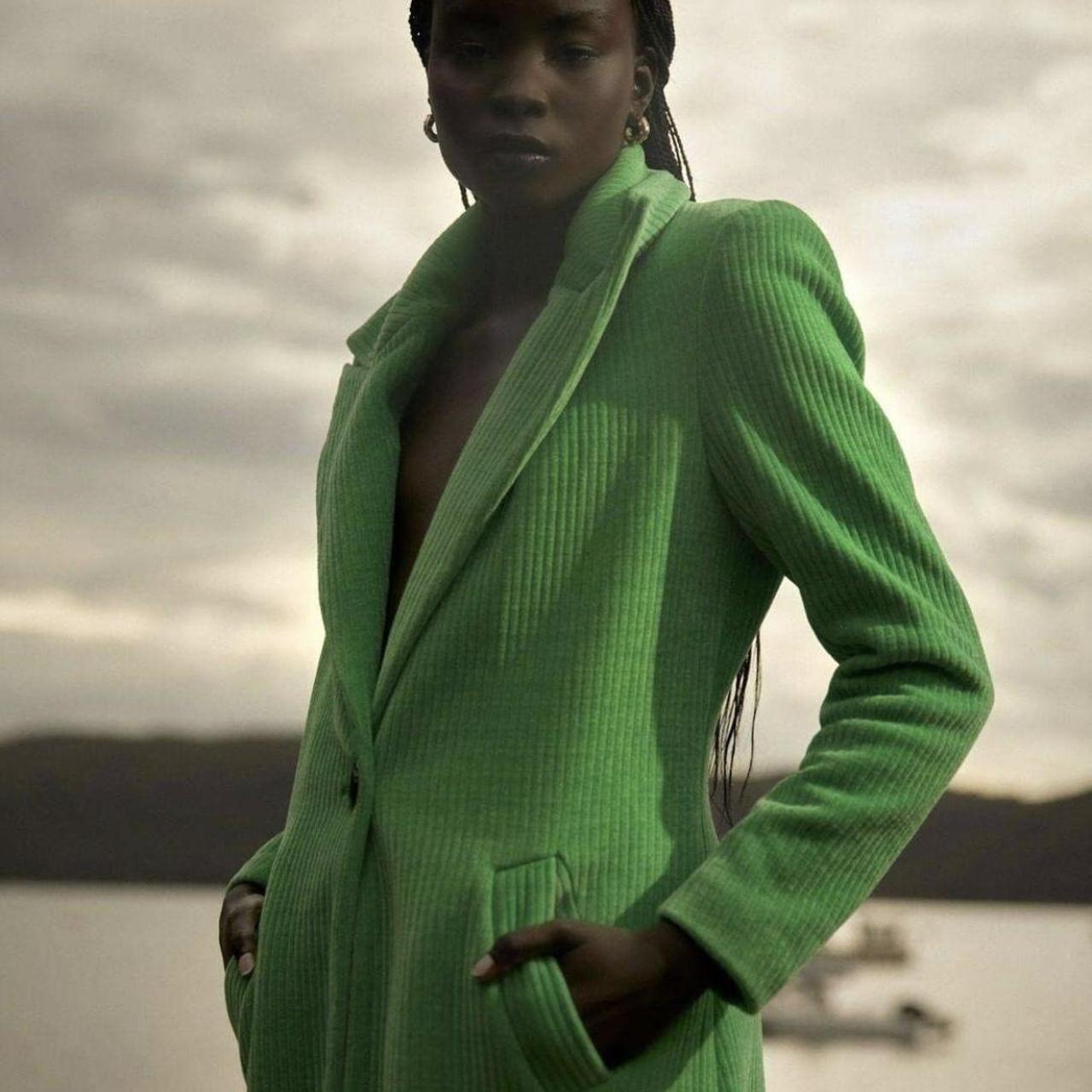 sheike green coat