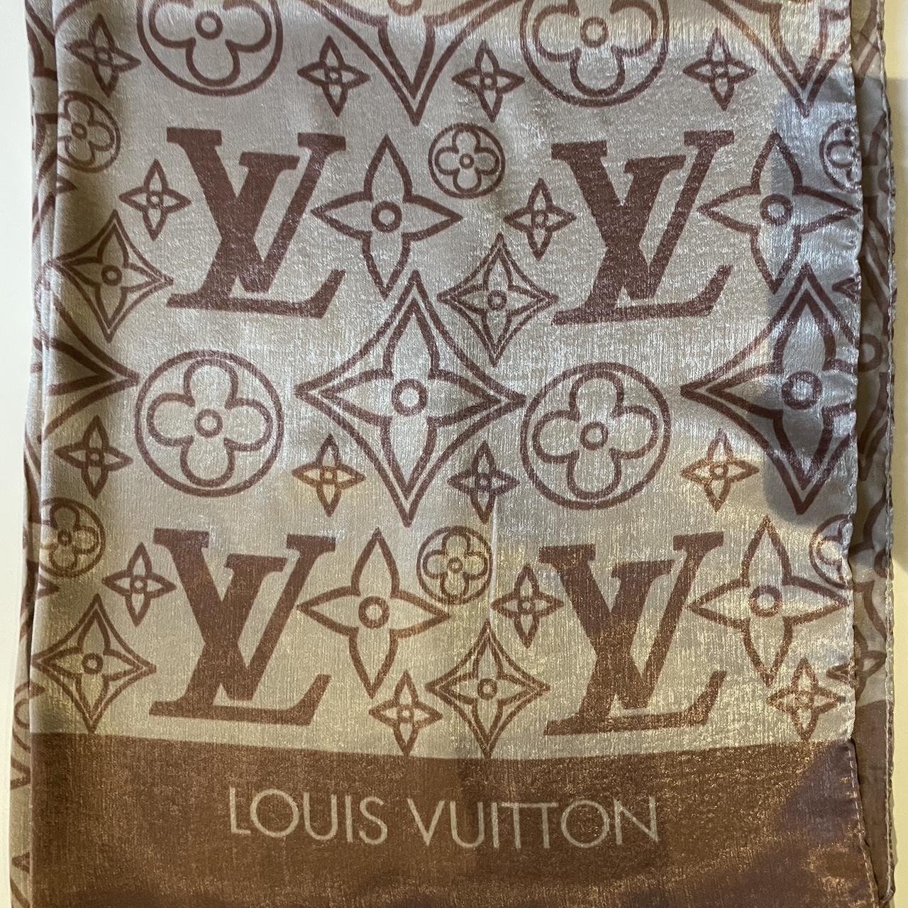 AUTHENTIC LOUIS VUITTON TRUNKS SCARF 100% silk - Depop