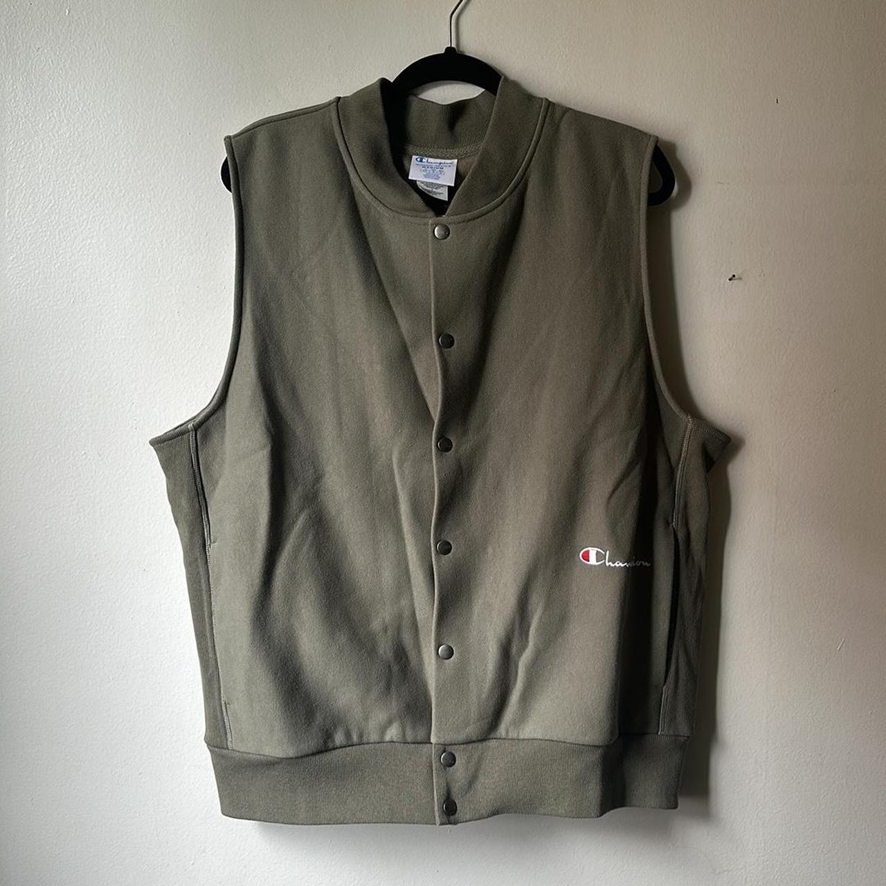 Green Champion Reverse Weave Vest NWT, It’s a