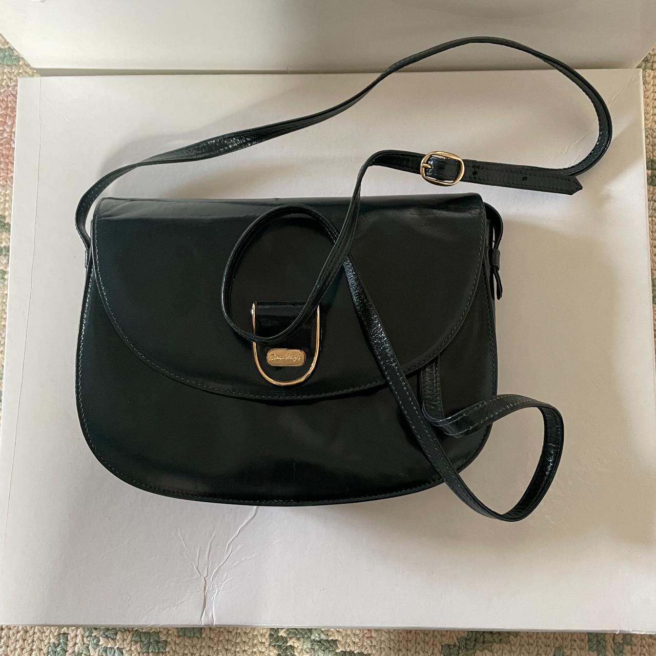 Gorgeous Bruno Magli leather handbag. Beautifully Depop