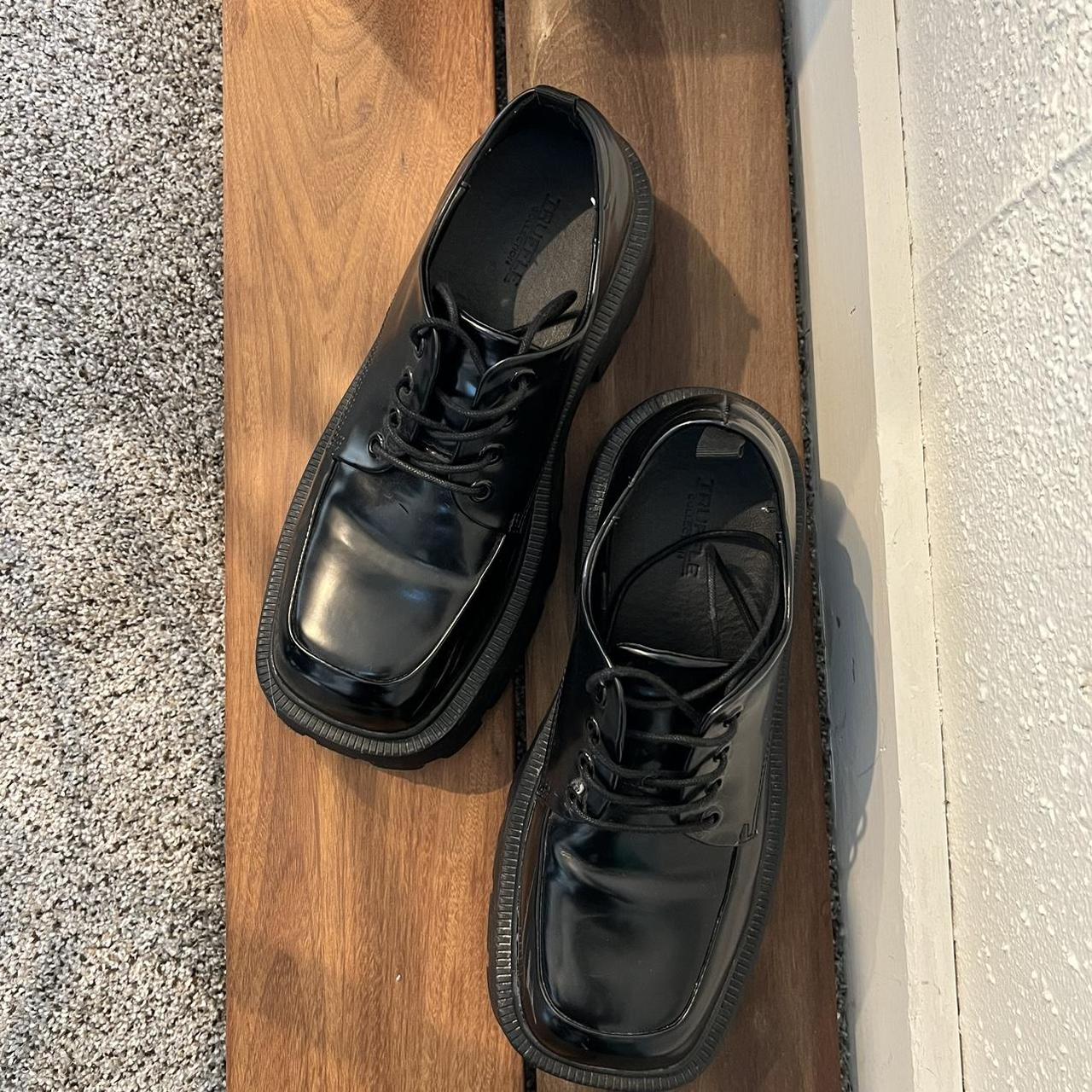 chucks platform black